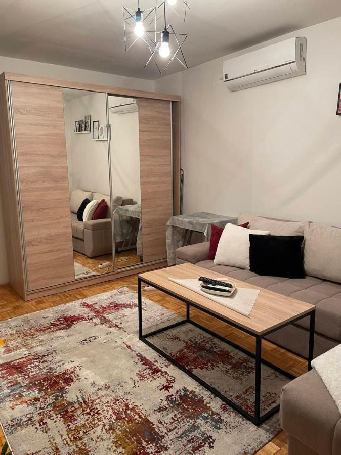 Feel Like Home Sarajevo Exteriör bild