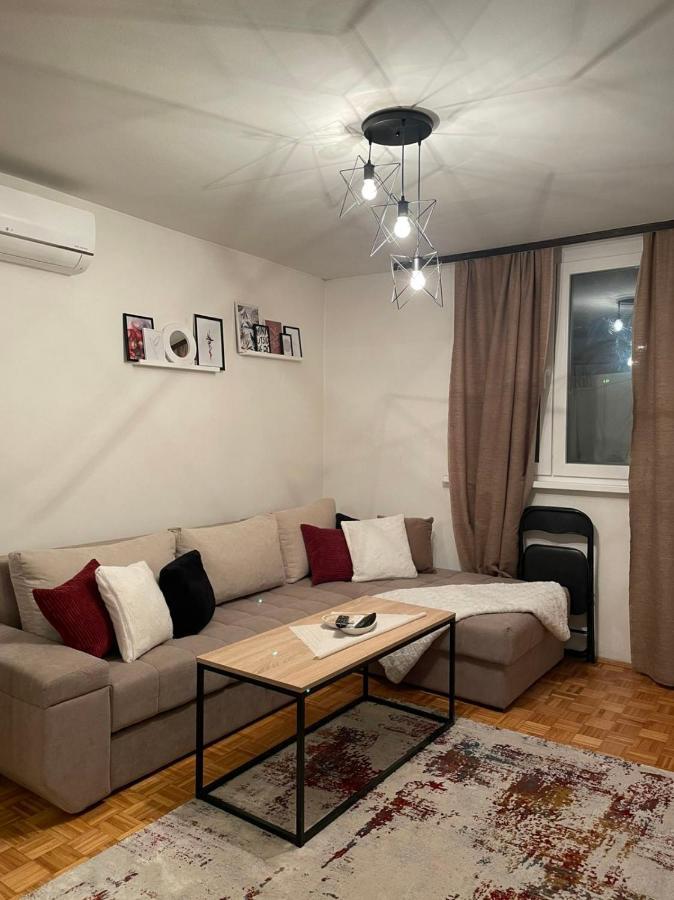 Feel Like Home Sarajevo Exteriör bild